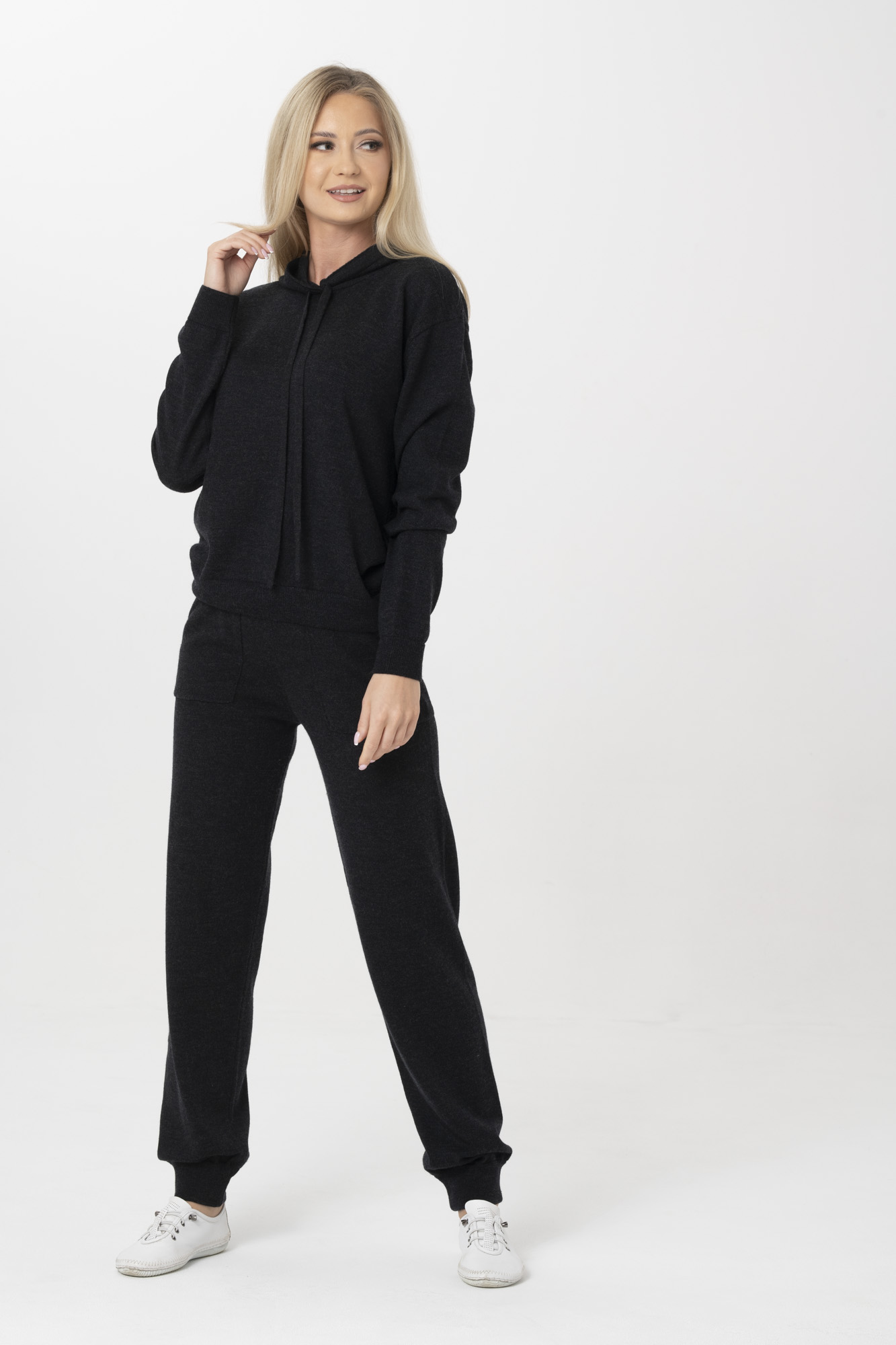 Hoodie & Jogger Set_9 Black Women's Merino Wool Hoodie Sweater & Jogger Pants Set
